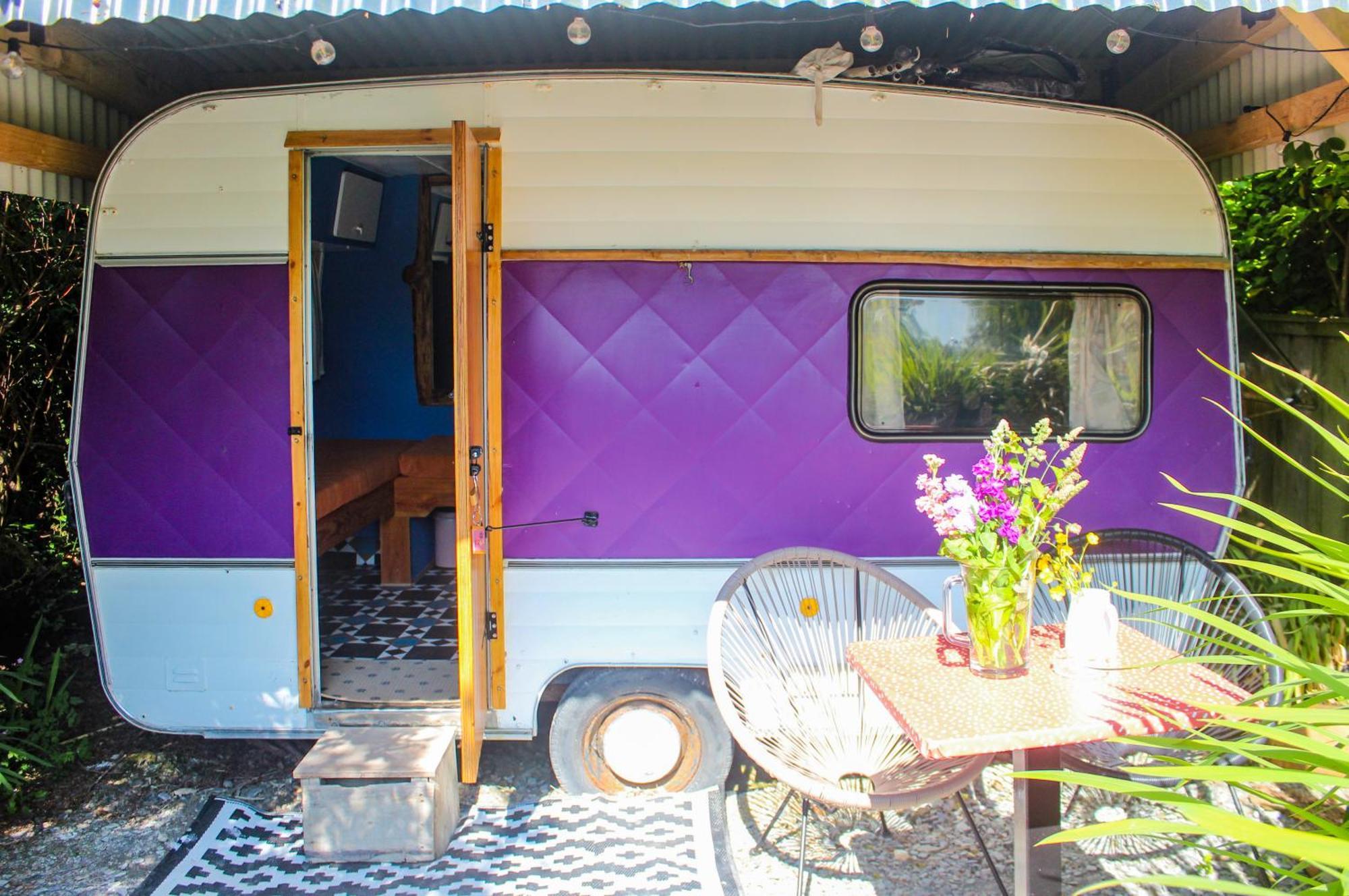 Retro Caravans At Valentia Island Escape Hotel Chapeltown Exterior photo