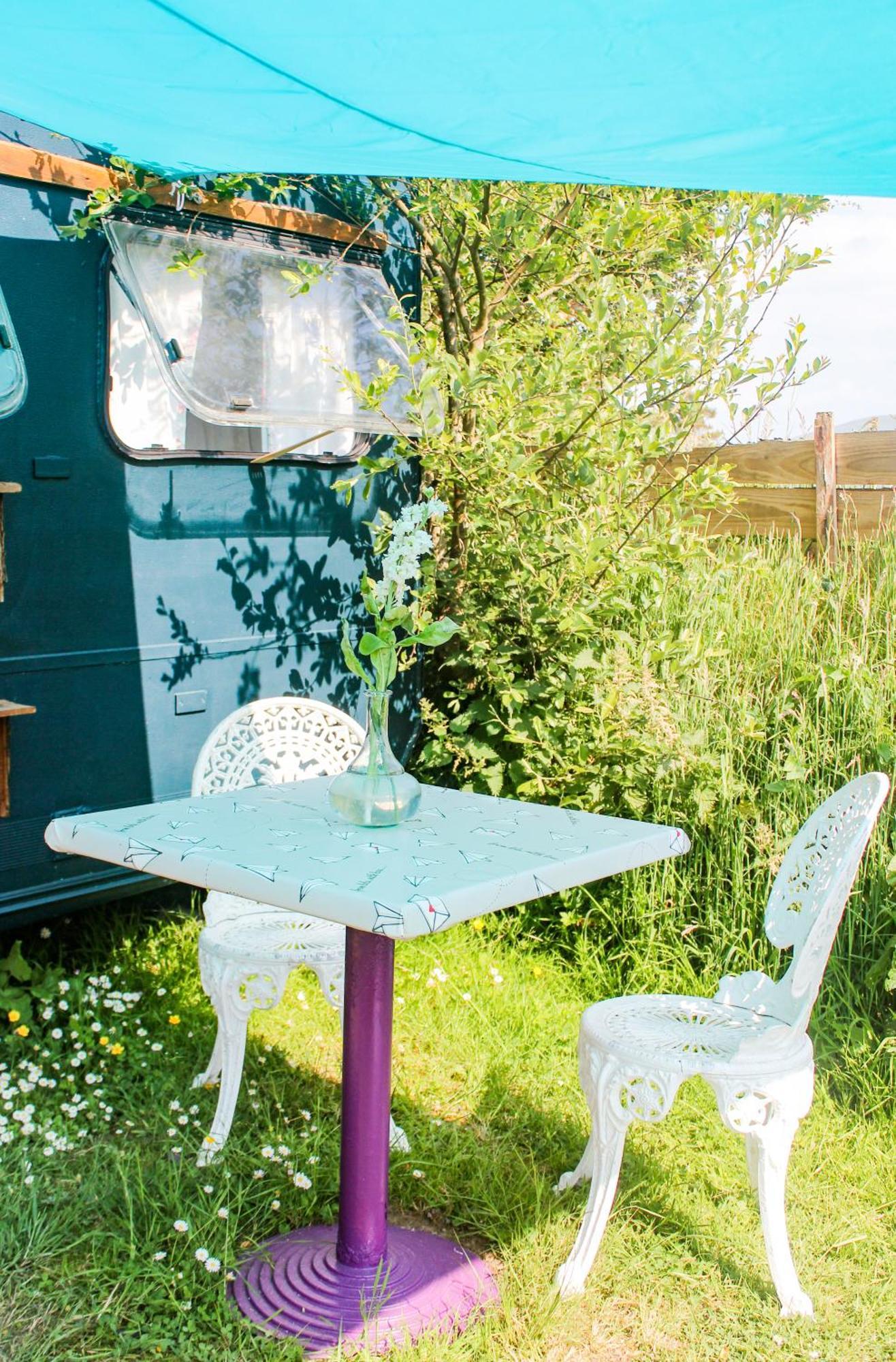 Retro Caravans At Valentia Island Escape Hotel Chapeltown Exterior photo