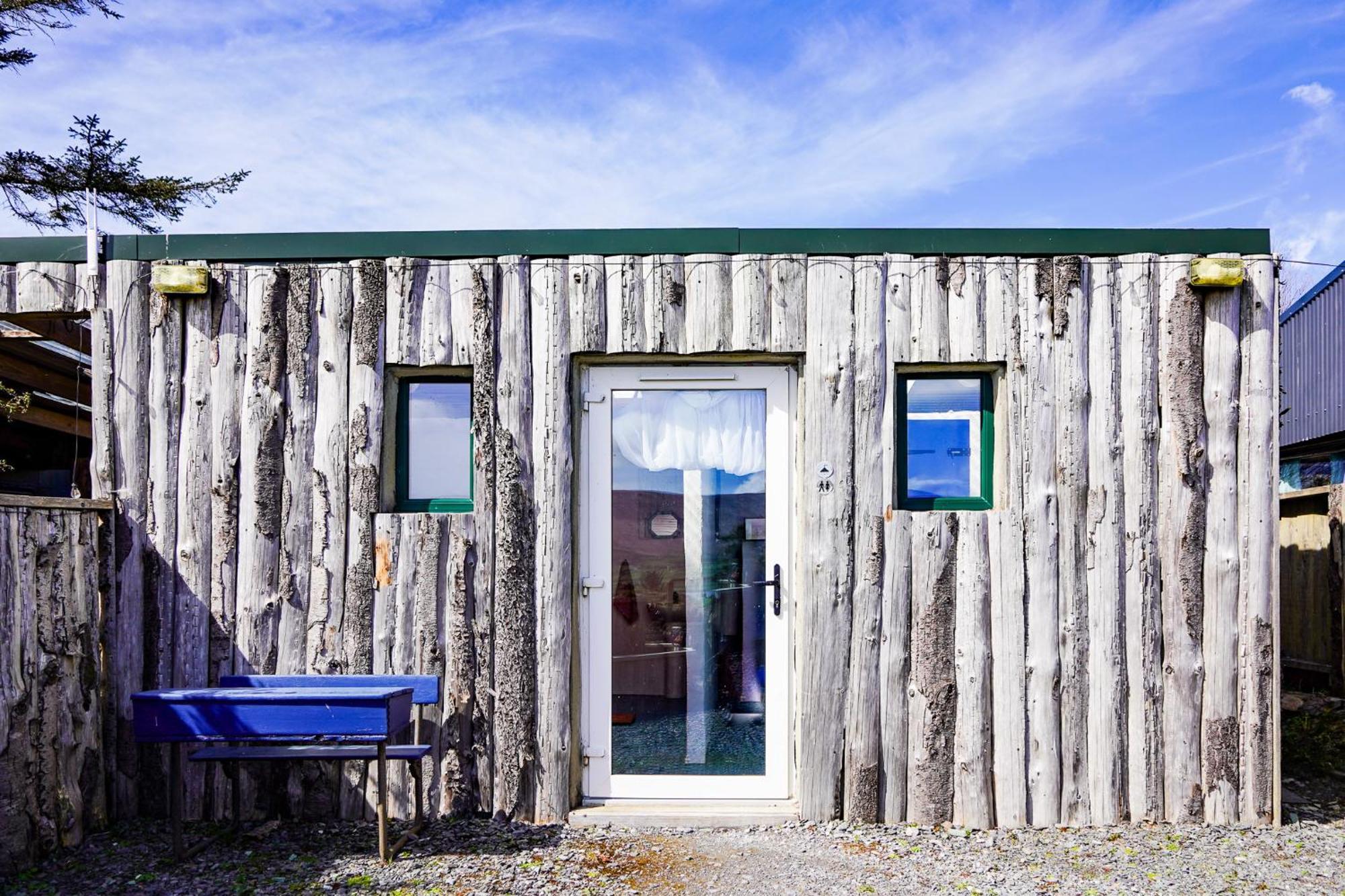 Retro Caravans At Valentia Island Escape Hotel Chapeltown Exterior photo