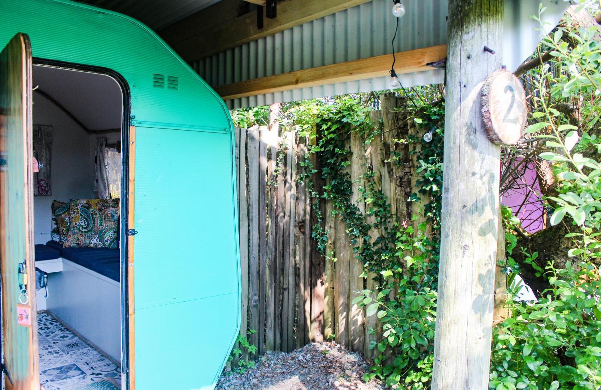 Retro Caravans At Valentia Island Escape Hotel Chapeltown Exterior photo